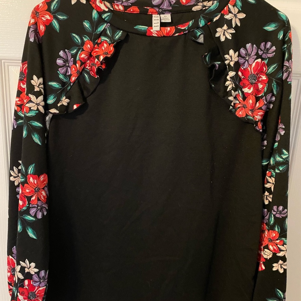 Elle sweater